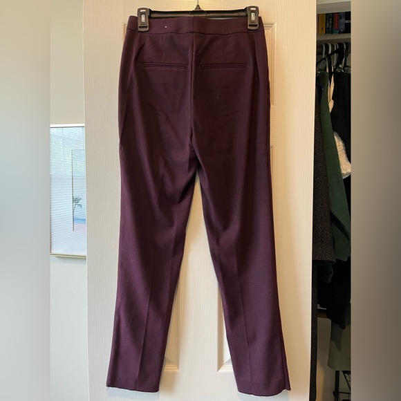 Anne Taylor Full Suit in Plum - Picture 8 of 9